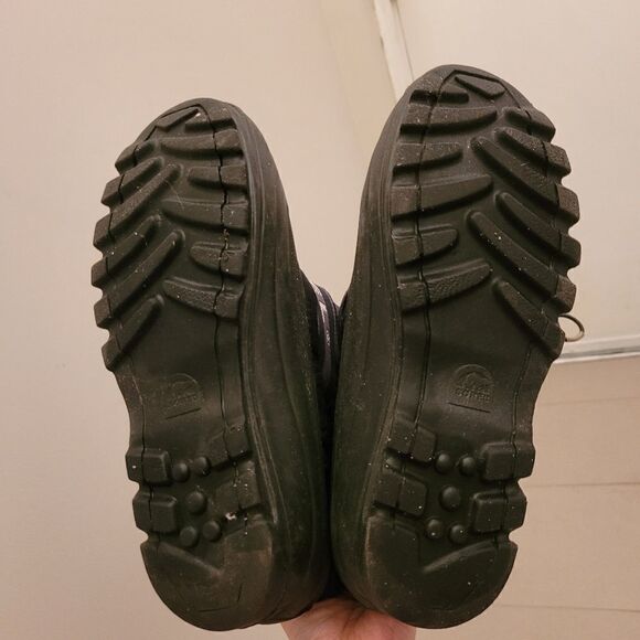 Sorel cub winter boots. - Picture 7 of 7